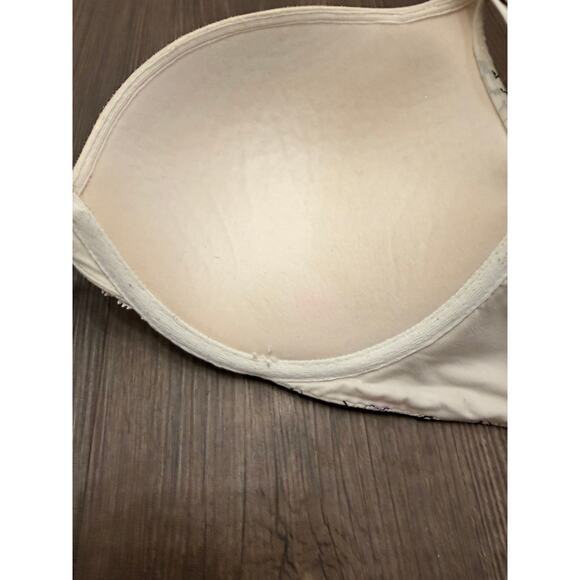 Victoria Secret 36DD Bra - Picture 4 of 5